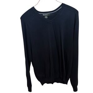 Eddie Bauer Men's Dark Navy V-Neck Sweater